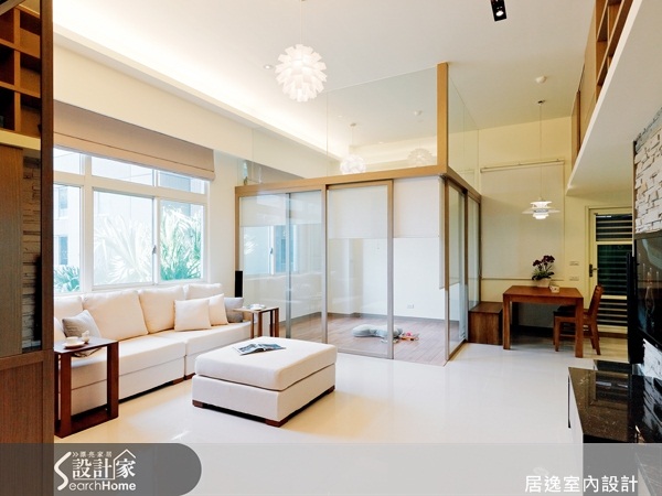 時尚簡潔的現代空間設計下,運用自然材質及開放空間、